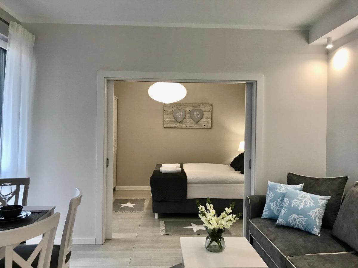 Apartamenty Porto Eli Rowy  Exteriör bild